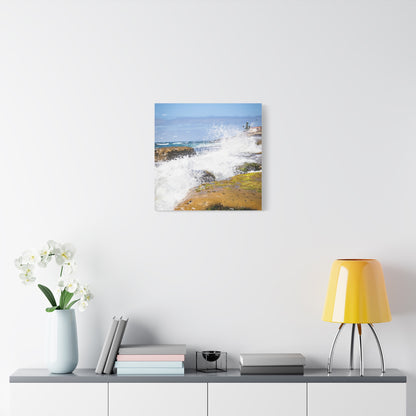 Coastal Waves Canvas Art: Capturing Nature's Serenity