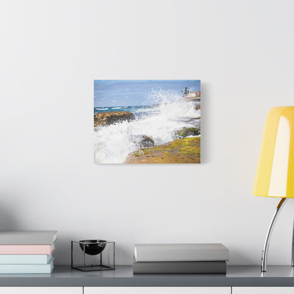 Coastal Waves Canvas Art: Capturing Nature's Serenity